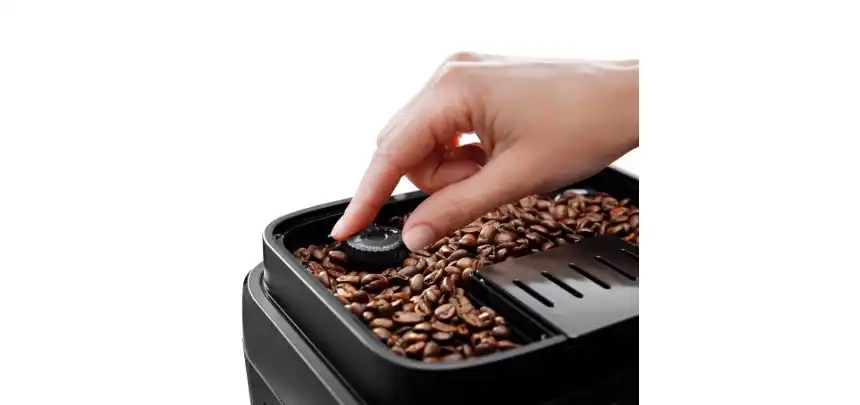 De'Longhi Magnifica Evo Coffee and Espresso Machine, 15 Bar, 1.8 Liter, Touch Screen Control, Black - ECAM290.61.B (Raya Warranty)