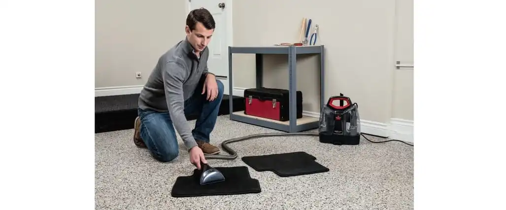 ماكينة غسيل السجاد والمفروشات محمولة SpotClean Proheat بيسيل 330 وات، أسود - 4720E