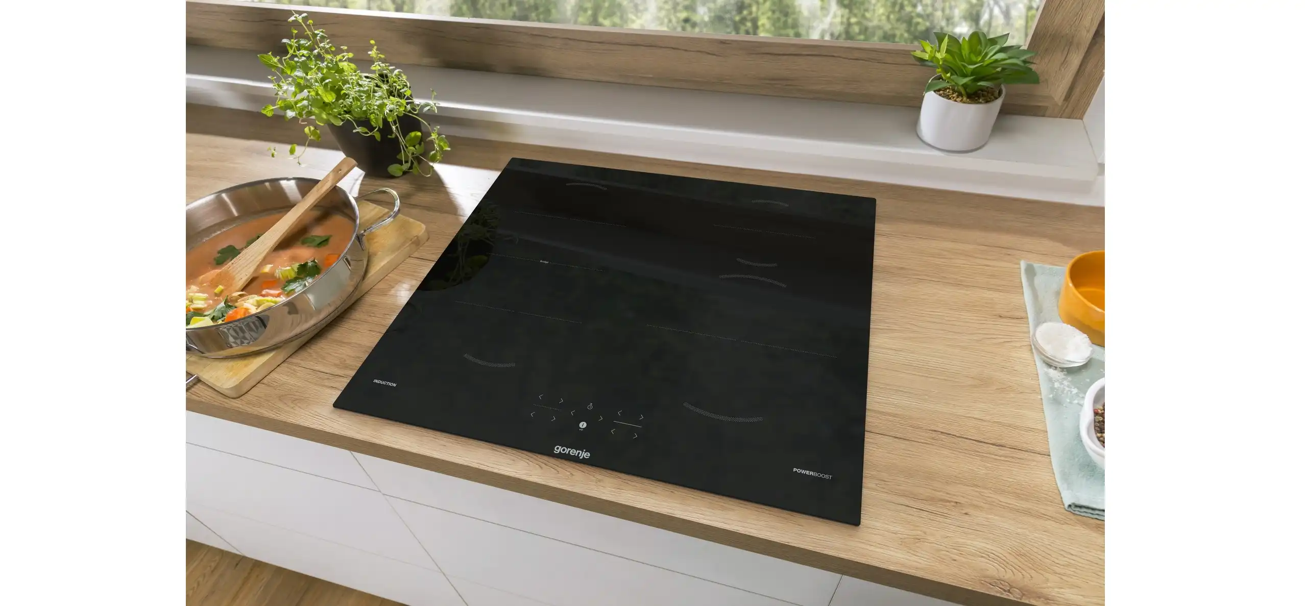 Gorenje Built-in Electric Induction Hob, 4 Burners, Touch Control, Timer, 60 cm, Black – GI6421BSC
