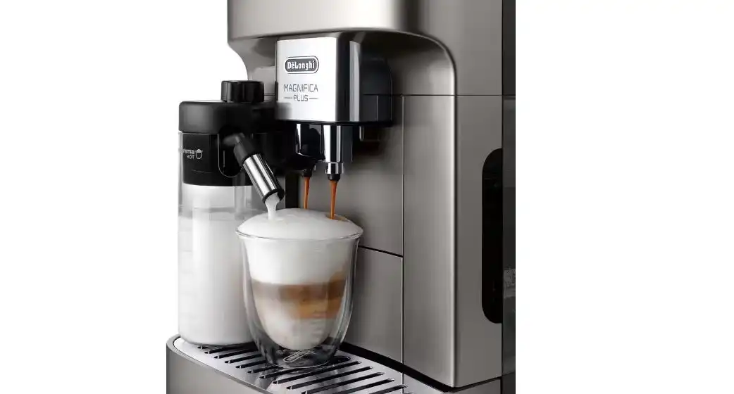 ماكينة قهوة ديلونجي Magnifica Plus أوتوماتيكية بالكامل، 15 بار، أسود تيتانيوم – ECAM320.70.TB