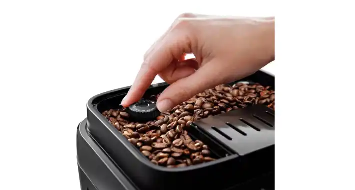 De'Longhi Magnifica Evo Coffee and Espresso Machine, 15 Bar, 1.8 Liter, Touch Screen Control, Black - ECAM290.21.B (Raya Warranty)