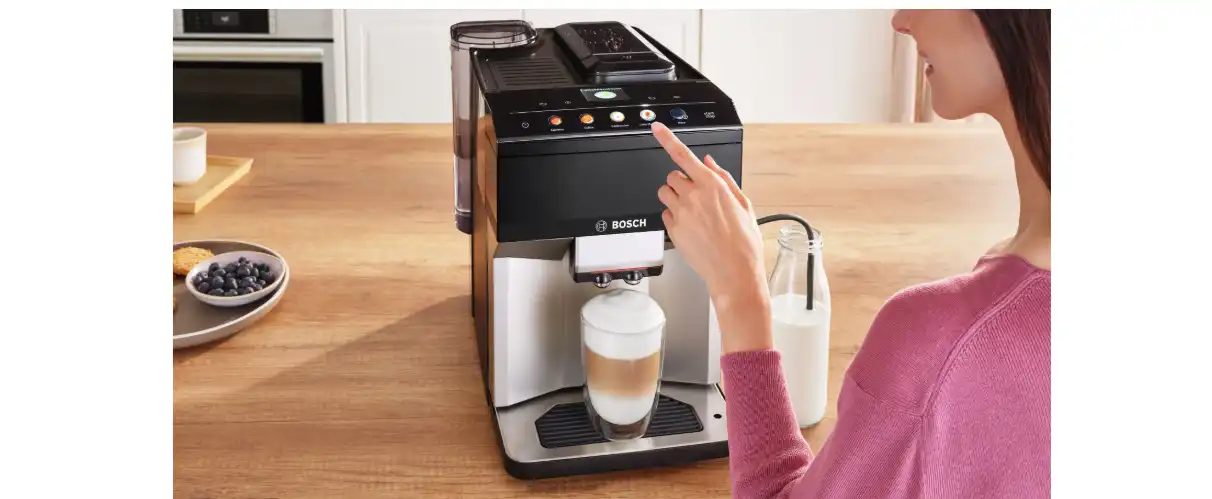 bosch Series 4 Fully Automatic Coffee Machine Vero Cafe, 15 Bar, Silver / Black - TPE40307