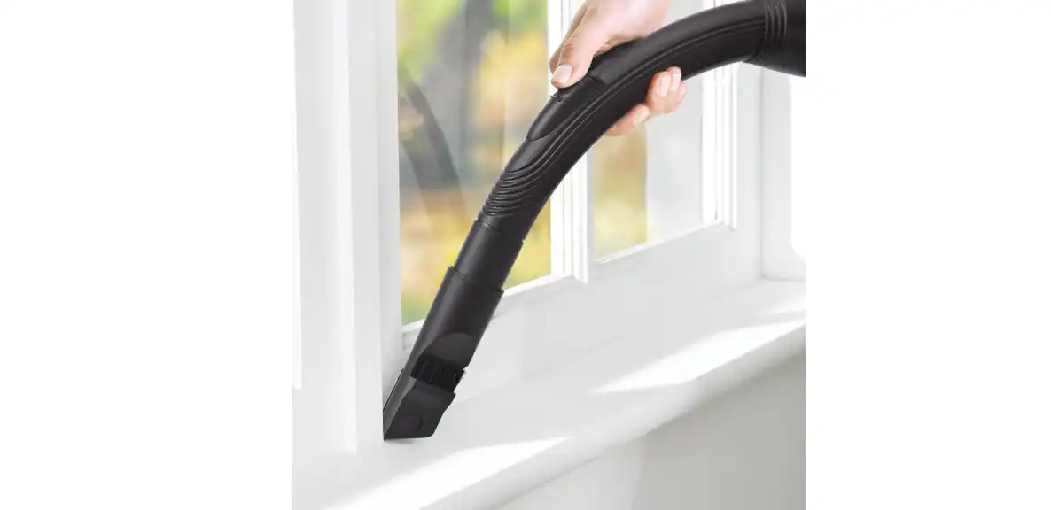 Black & Decker Wet & Dry Drum Vacuum Cleaner, 1380W, 1.6 L, Grey / Black - VM1450